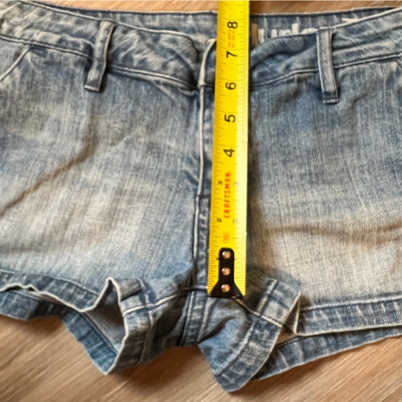 Hurley ’99 Low Rider Low Rise Jean Shorts Junior 7 Y2K - Picture 8 of 8